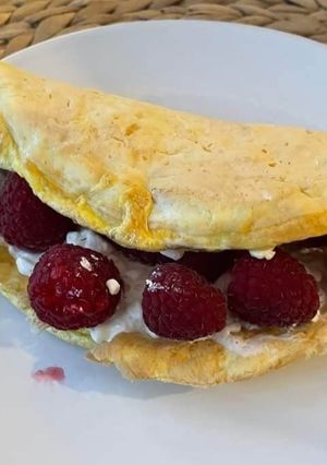 Foto de Crepioca com Cottage e Framboesas