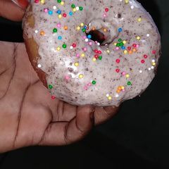 A picture of Glazed donuts.