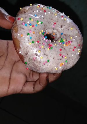 A picture of Glazed donuts.