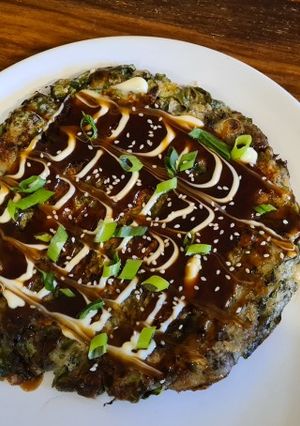 A picture of Okonomiyaki.