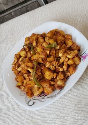 صورة لوصفة قلابه دجاج مع البطاط 😋