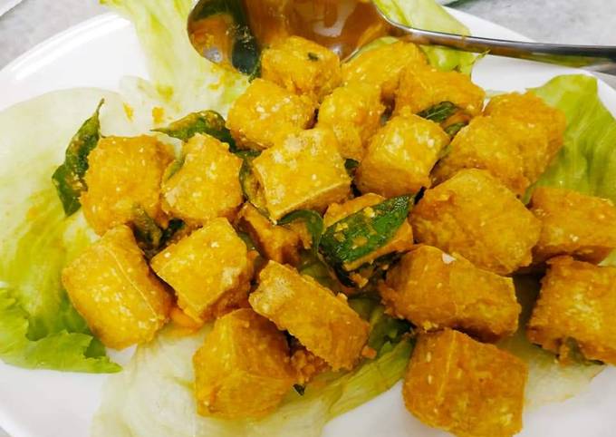 Salted Eggs Bean Curd 咸蛋豆腐