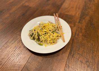 How to Recipe Perfect Saucy Chicken Chowmein Indian Chinese Style