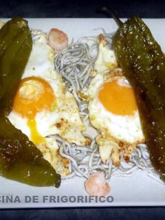 Una foto de Huevos estrellados marina