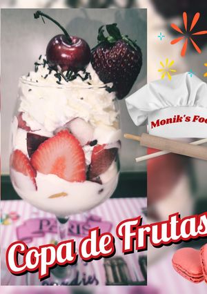 Una foto de Copa de frutas y kéfir