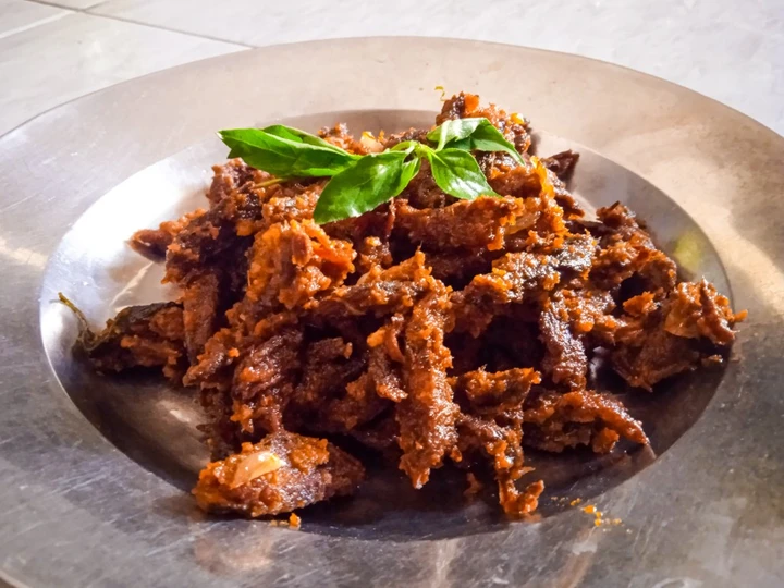 Cara Mudah Membikin Resep 43. Balado Suir Tongkol Daun Kemangi yang Bisa Manjain Lidah Anti Ribet, Mantap