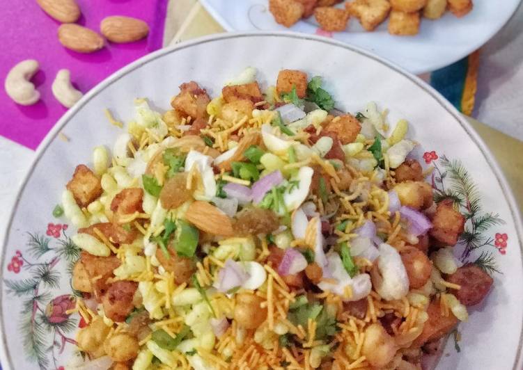 Step-by-Step Guide to Prepare Super Quick Homemade Paneer Pickle Bhel