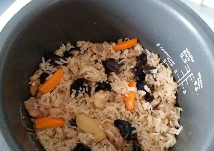 Nasi ayam masak rice cooker