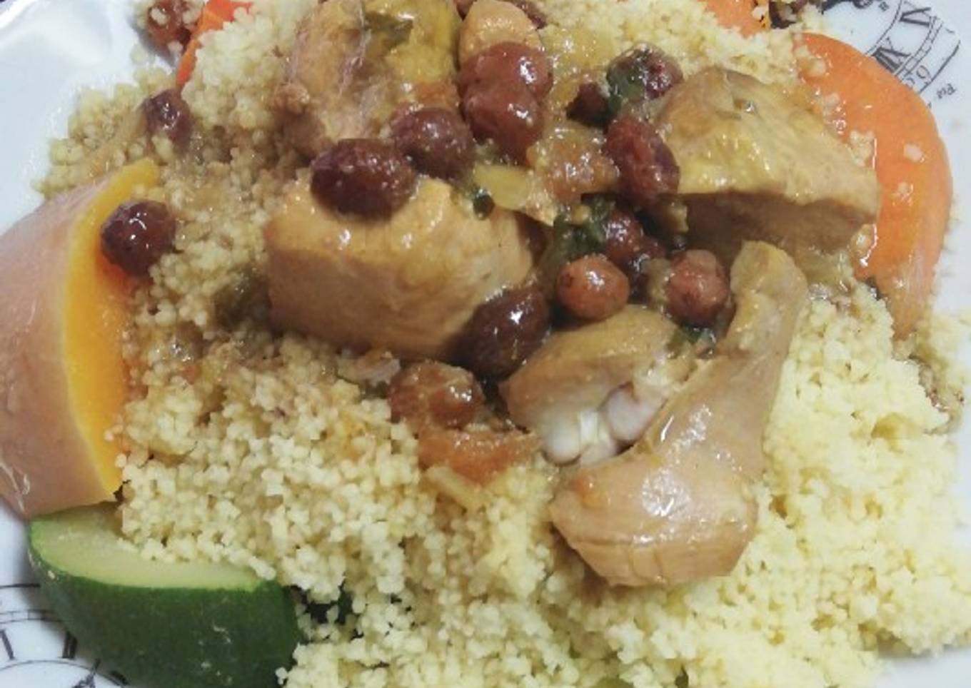 Couscous de pollo