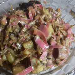 A picture of Sambel joss teri kentang.