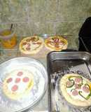 Mini Pizzas de queso y mortadela