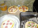 Mini Pizzas de queso y mortadela
