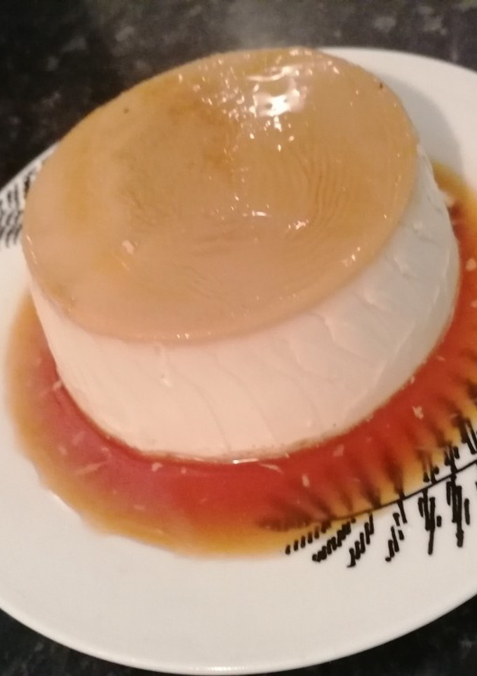 Una foto de Flan de café y caramelo 🍮