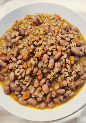 Foto di Zuppa d'orzo e borlotti