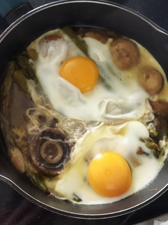 Una foto de Huevos esparragaos