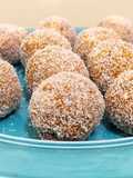 Trufas con dulce de leche y frutos secos 😋😋