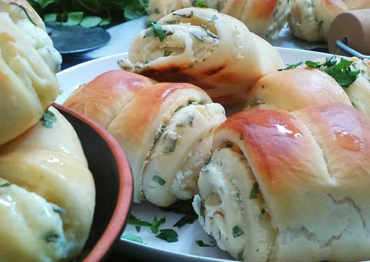 Steps to Prepare Homemade Cheese Fatayer