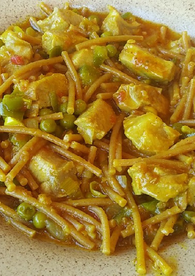 Una foto de Fideos guisados con atún