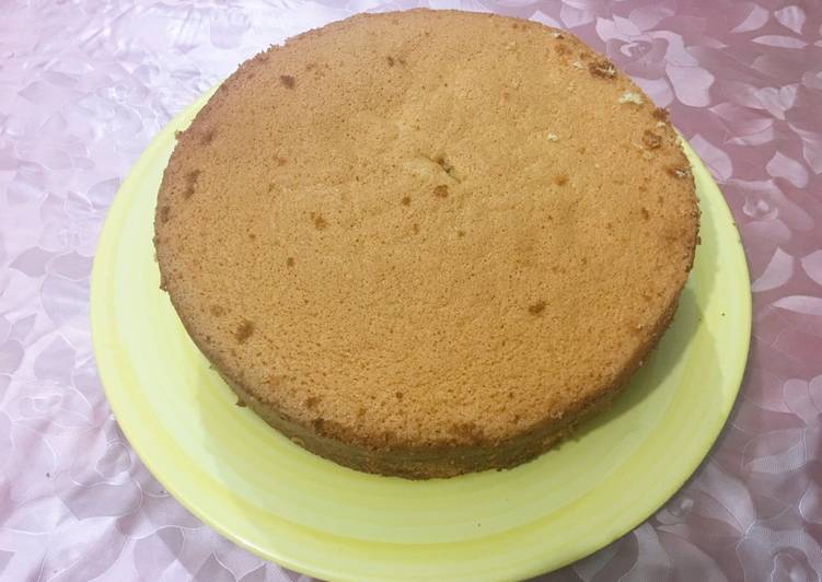 Simple Way to Prepare Award-winning Vanilla Plain Sponge Cake