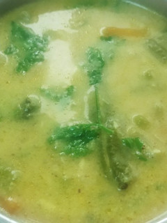 வெஜிடபிள் குருமா(vegetable kurma recipe in tamil) செய்முறை முக்கிய புகைப்படம்