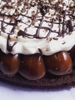 Una foto de Torta Brownie con Crema con molde de 24 cm