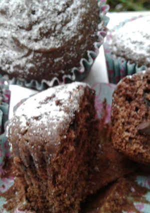 Una foto de Muffins con licor y chips de chocolate