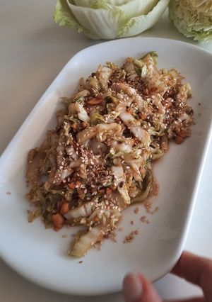 Una foto de Salteado oriental con Akusay
