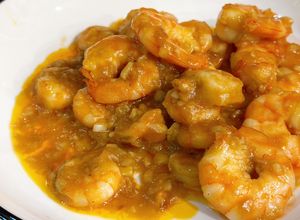 Hình của món Tôm rim bơ tỏi.