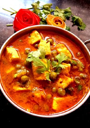 यूपी स्टाईल मटर पनीर (up style matar paneer recipe in hindi) रेसिपी मुख्य फोटो
