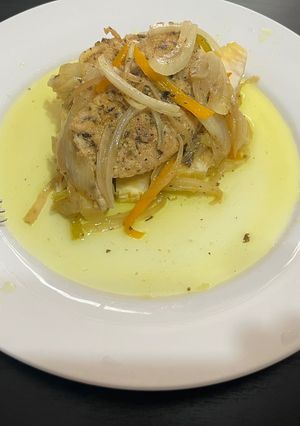 Una foto de Bistec en escabeche con pana o panapen