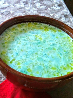 Una foto de Sopa fría de yogur y pepino
