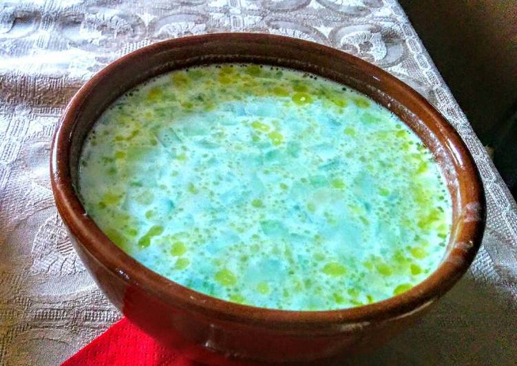 Sopa fría de yogur y pepino