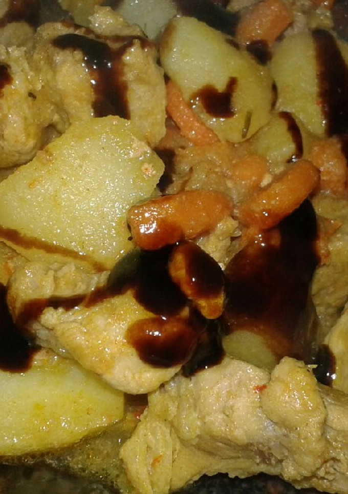 Una foto de Paleta de cerdo a la cacerola con salsa agridulce