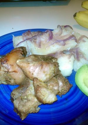 A picture of Yuca with pork.