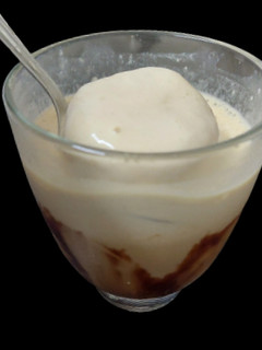 રસગુલ્લા કોલ્ડ કૉફી (Rasgulla Cold Coffee Recipe In Gujarati) રેસીપી મુખ્ય ફોટો