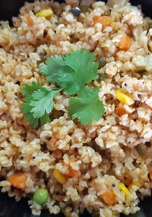 બ્રાઉન રાઈસ (Brown Rice Recipe In Gujarati) રેસીપી મુખ્ય ફોટો