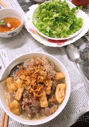 Hình của món Bún riêu cua.