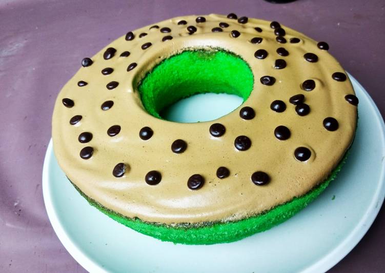 Bolu Kukus Pandan Dalgona Coffee