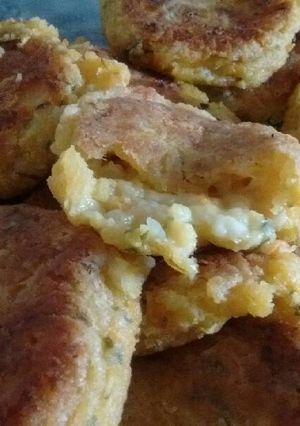 Una foto de Croquetas de coliflor, papa y zanahoria. (sin huevo)