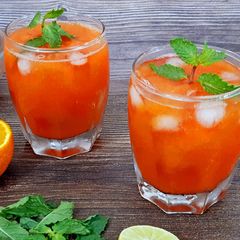 A picture of Papaya and Orange Smoothie.