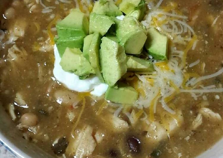 White chicken chili