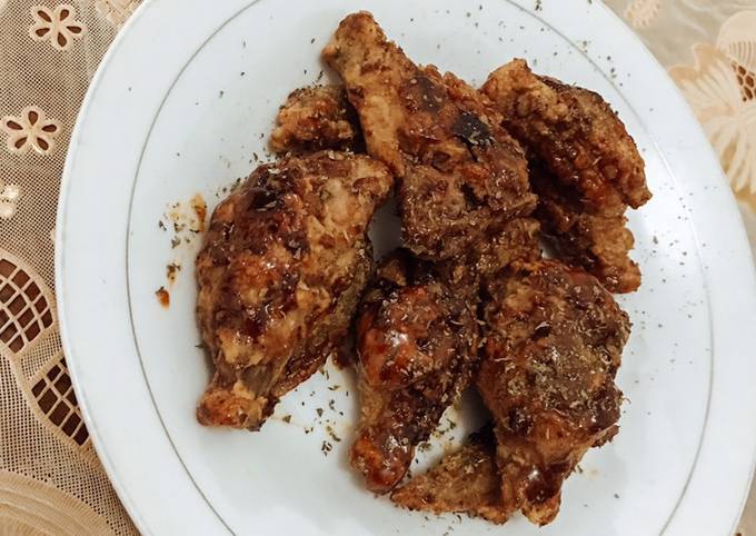 Cara Gampang Menyiapkan Honey BBQ chicken wings, Menggugah Selera