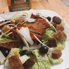 A picture of Crispy Chicken Caesar Salad.
