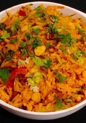 A picture of Indian style Mix veg fried rice from leftover rice.