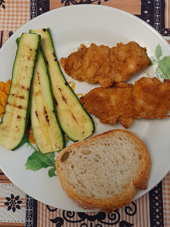 Foto di Cosce di pollo disossate impanate