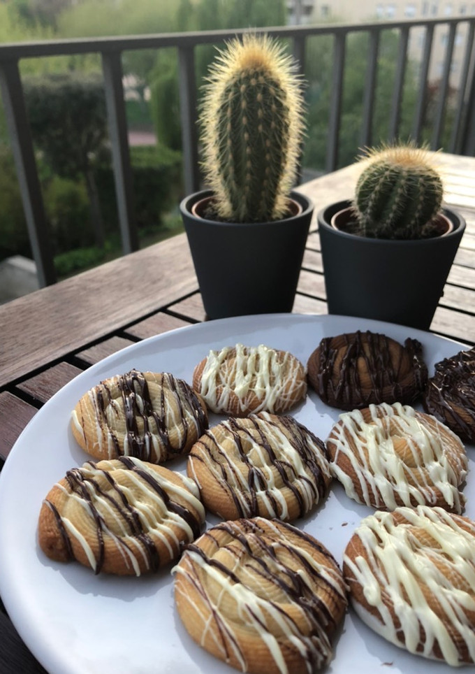 Una foto de Galletas de mantequilla y chocolate