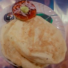 A picture of Chhole Bhature.