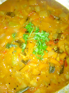 பரங்கிக்காய் புளிக்கறி (Parankikaai puli curry recipe in tamil) செய்முறை முக்கிய புகைப்படம்