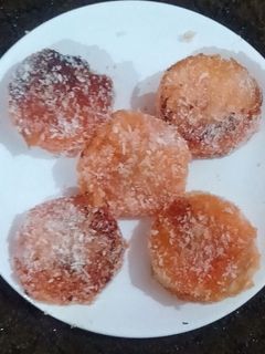मलाई फिलिंग वाली स्वीट ब्रेड (malai filling wali sweet bread recipe in Hindi) रेसिपी मुख्य फोटो
