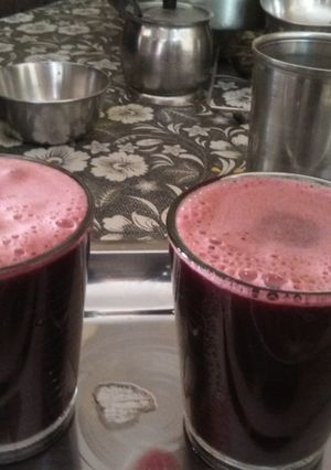 પાલક અને બીટનુ જયુસ (Spinach & Beetroot Juice Recipe In Gujarati) રેસીપી મુખ્ય ફોટો